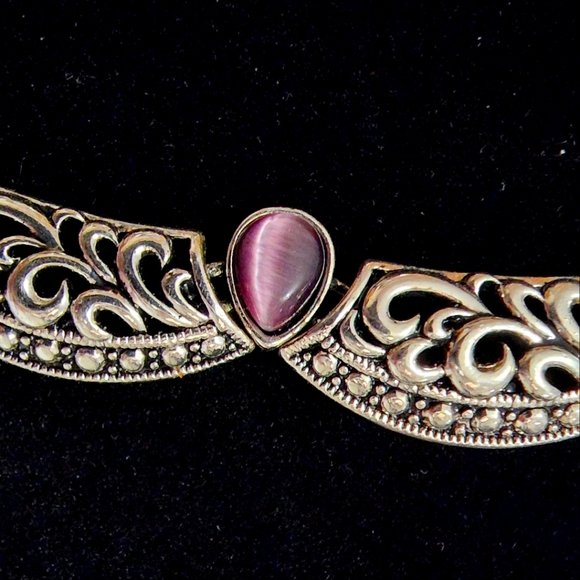 Vintage Avon Purple Catseye Necklace - Picture 2 of 6